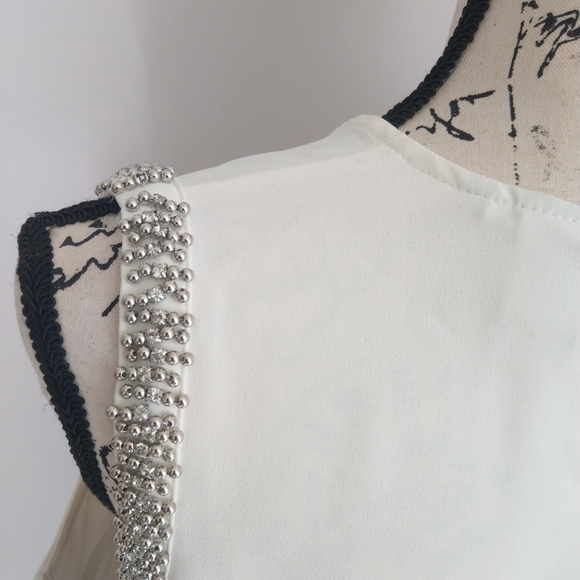 H&M sleeveless, white blouse, Size 10 - Picture 5 of 9